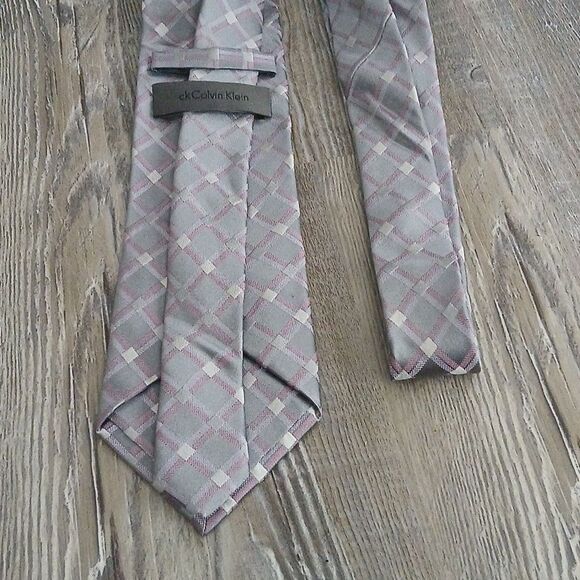Calvin Klein CK gray purple business casual tie  NWOT - Picture 5 of 7